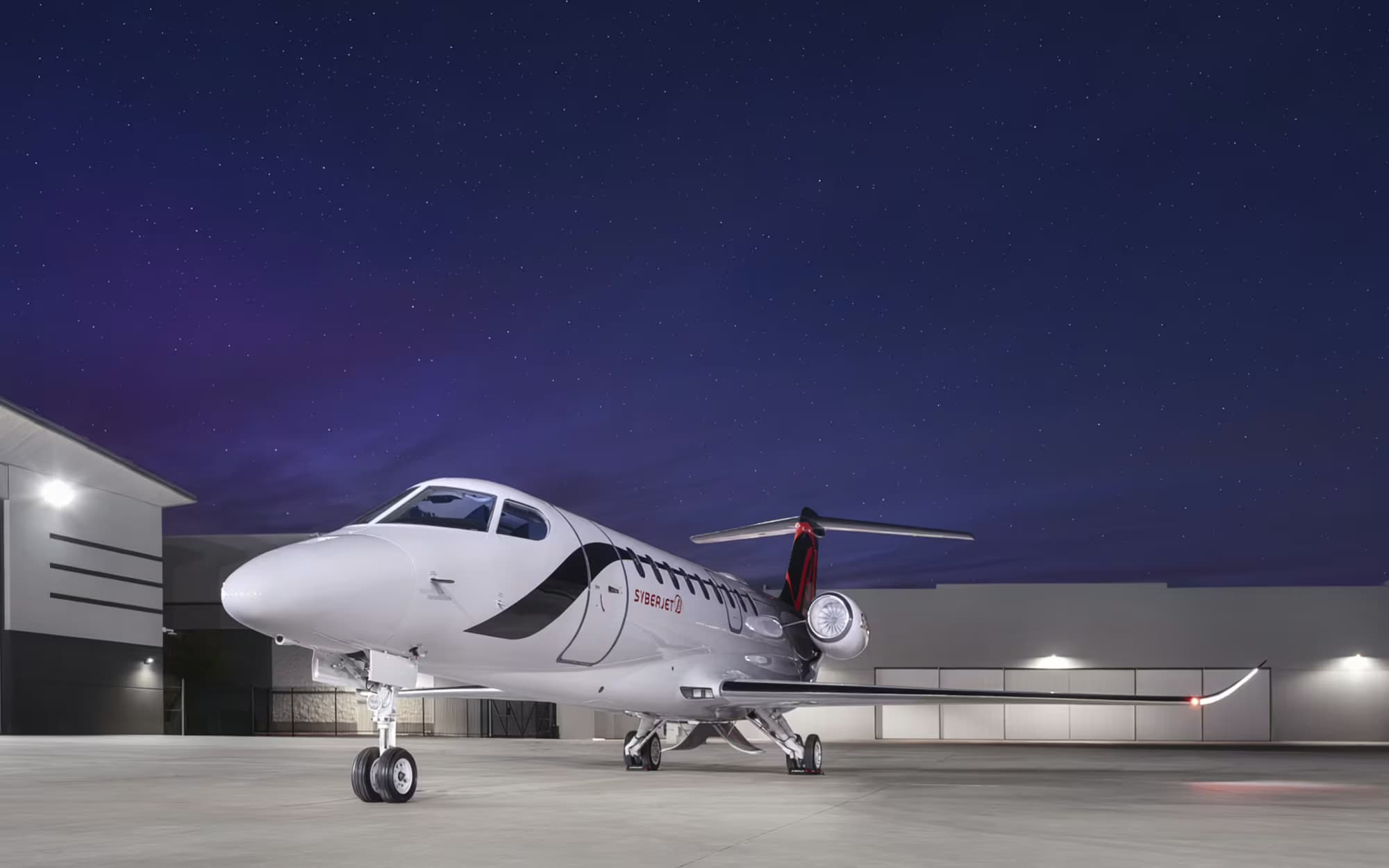 SJ36 on the ramp at night