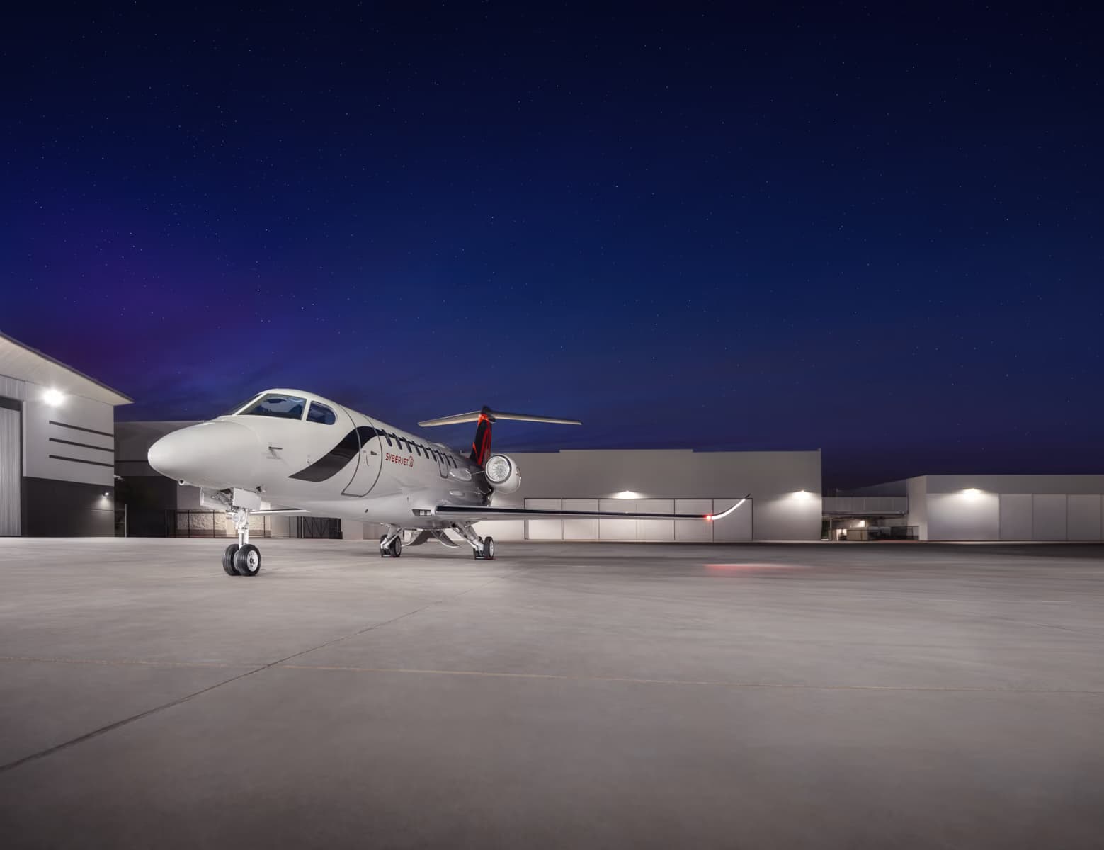 SJ36 on the ramp at night